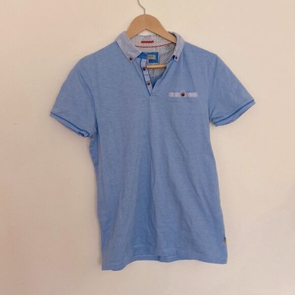 Ted Baker blue polo shirt size 3 or US M but this looks like a Mens small - Picture 1 of 5